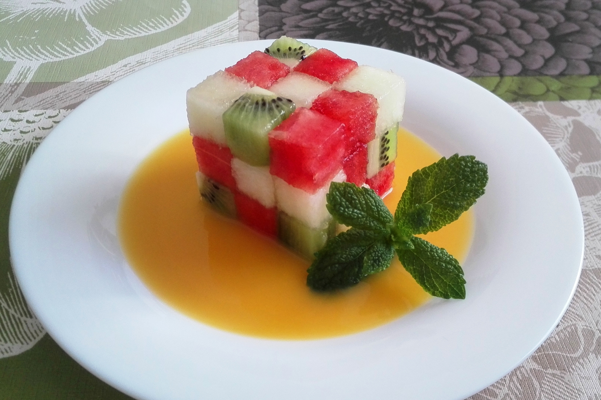 cubo de Rubik de frutas